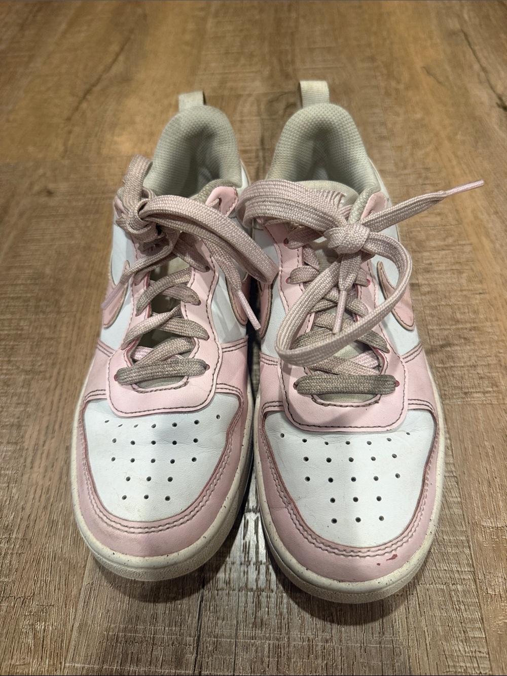 Nike Kids White and Light Pink Low-Top Sneakers